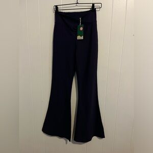 NWT halara navy blue flair leggings size medium